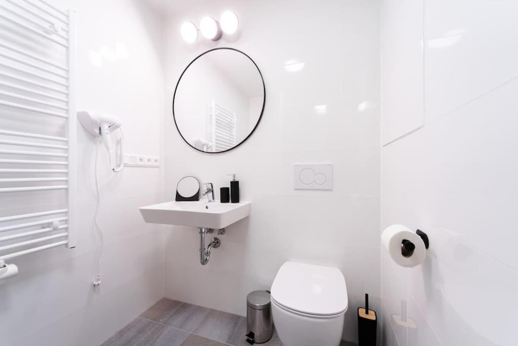 Gold Garden Terrace Apartment Brno Exterior foto